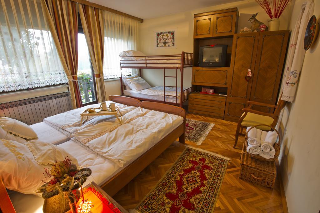 Guesthouse Zganjer Ozalj Habitación foto